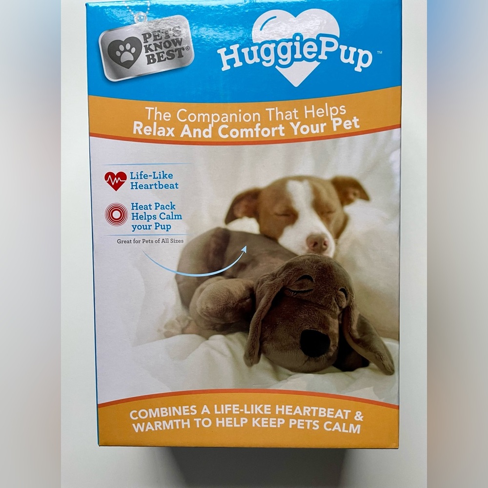 HuggiePup Pet Comfort Toy, NEW in box. Great Gift!